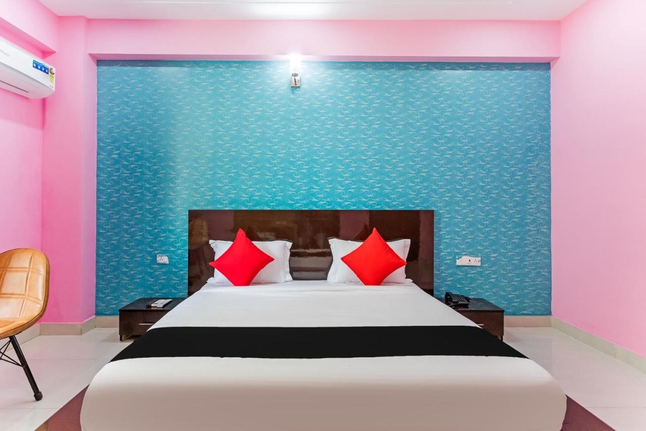 فندق Capital O Harish Residency غورغاون المظهر الخارجي الصورة